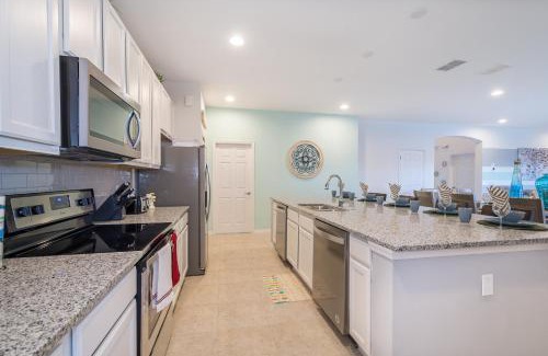 Loughman Resort | Solterra Resort 11 Bed 9 baths