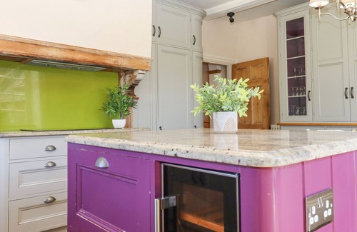 Martin House | SOLTON MANOR, family friendly in St Margaret's At Cliffe