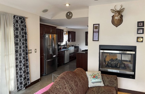 Manchester Apartment | Someplace Nice