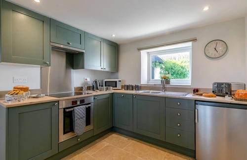 Ashwater House | Somerdale - Three Bedroom House, Sleeps 5