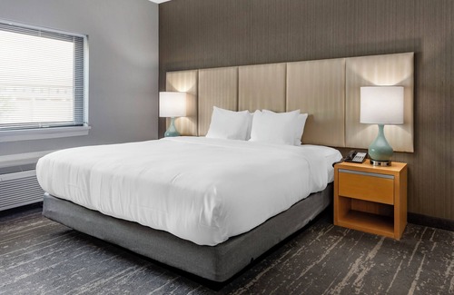 Somerset Hotel | Somerset Lofts