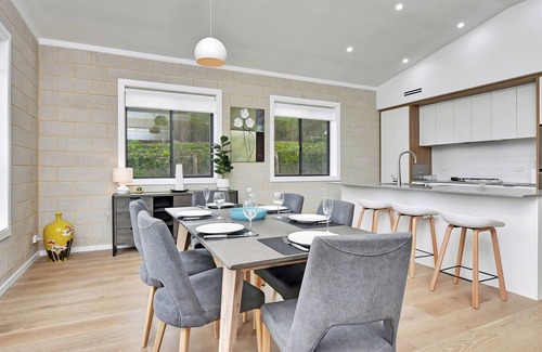 Broke Cottage | Somerville Wines Lux Escape 3-Bedroom Cottage Near Broke Wineries