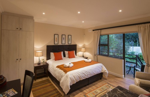 Somerset West House | SomerZicht Guesthouse