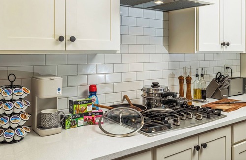Kaysville House | Something for EVERYONE at this charming cottage, close to Lagoon!