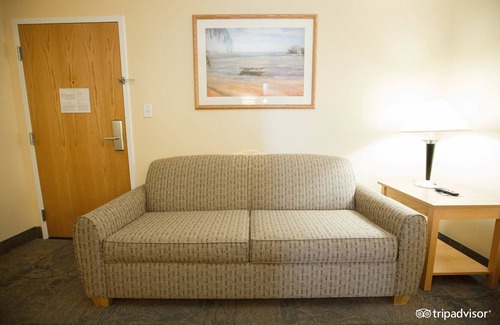 Northeast Virginia Beach Resort | Something in the Water Rental