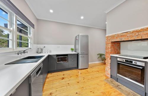 Bright House | Sommer Cottage
