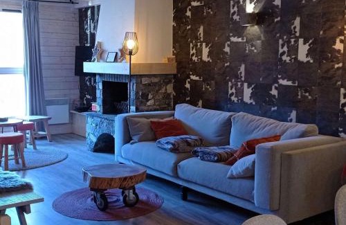 Val-Thorens Ski Chalet | Somptueux chalet 130 m², 11 pers, vue montagnes, cheminée, 5 chambres - FR-1-545-27