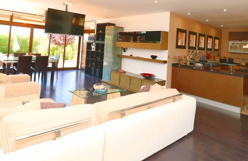 Es Palmer Villa | Son Vigili 417 magnificent villa with private pool, jacuzzi, children's area and air-conditioning