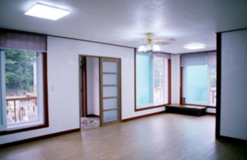 Jumunjin-eup House | Sonamu Pension