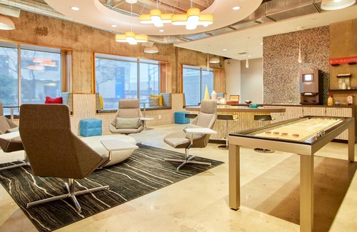 SoNo Apartment | Sonder at 549 Peachtree | Two-Bedroom Apartment w/ Parking