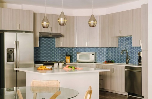 Downtown Phoenix Apartment | Sonder at Hance Park