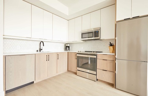 Broadway Apartment | Sonder at Solis