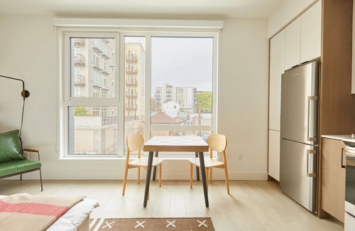 Broadway Apartment | Sonder at Solis