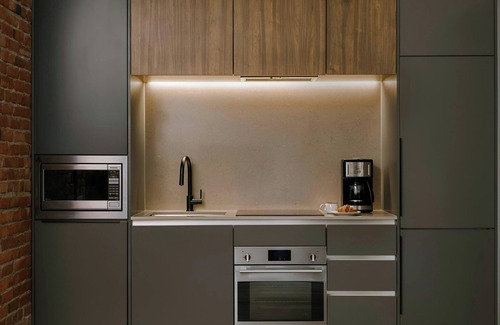 Old Montreal Apartment | Sonder by Marriott Bonvoy Apollon Apartments Old Montreal