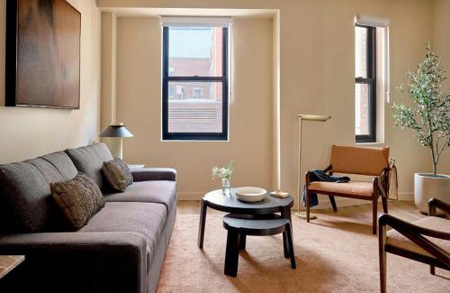 St. Lawrence Hotel | Sonder by Marriott Bonvoy The Nealon