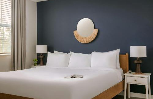 Florida Central Atlantic Coast Apartment | Sonder by Marriott Bonvoy Vista Cay Apartments