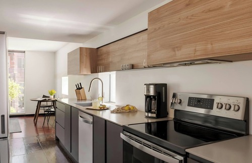 Evans Churchill Apartment | Sonder by Marriott Bonvoy Ida Apartments Downtown