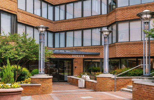 Georgetown Apartment | Sonder Georgetown C&O | Suite