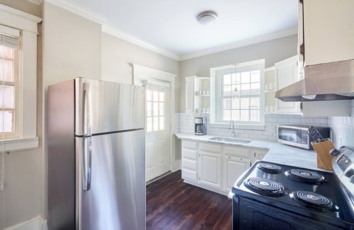 West End Apartment | Sonder The Elliston