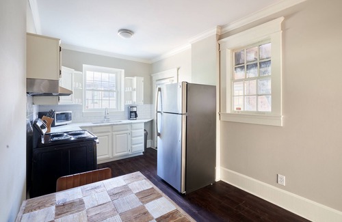West End Apartment | Sonder The Elliston