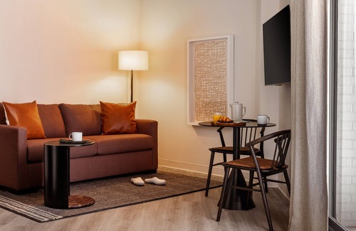 Downtown St. Paul Apartment | Sonder The Fitz | Accessible One-Bedroom Apartment w/Balcony