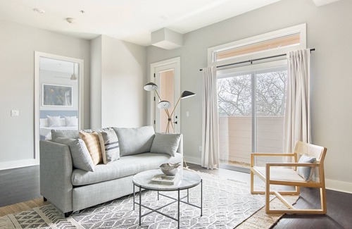 Chestnut Hill Apartment | Sonder The Retreat