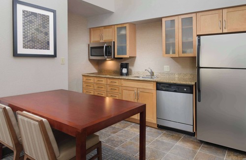 Northeast Heights Hotel | Sonesta ES Suites Albuquerque