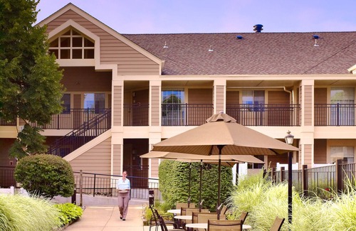 Sandy Springs Hotel | Sonesta ES Suites Atlanta Perimeter Center North