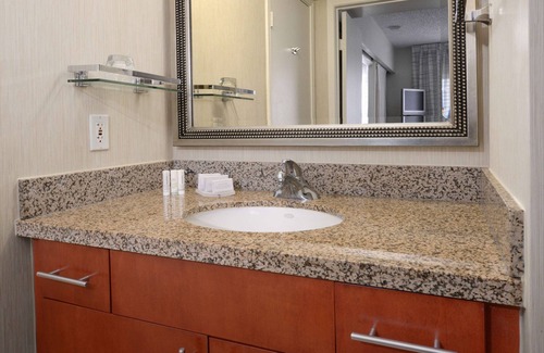 North Dallas Hotel | Sonesta ES Suites Dallas Central Expressway