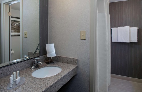 Norcross Hotel | Sonesta Select Atlanta Norcross