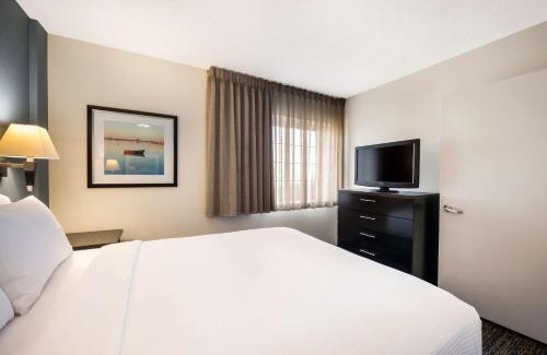 Brentwood Hotel | Sonesta Simply Suites Nashville Brentwood