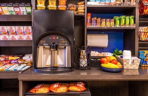 Santa Ana Hotel | Sonesta Simply Suites Orange County Airport