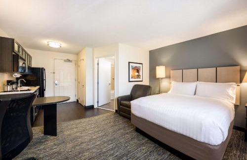 Santa Clara Hotel | Sonesta Simply Suites Silicon Valley Santa Clara