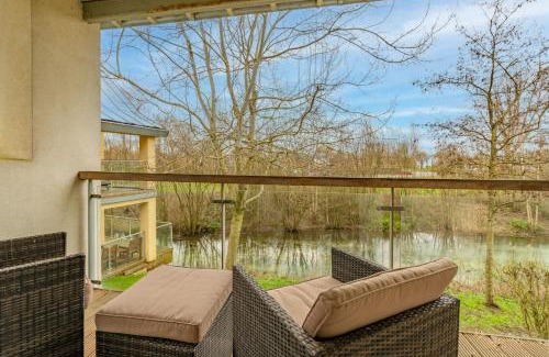 Cirencester House | Songthrush