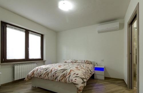 Pont-Saint-Martin Apartment | Sonia Holiday Home - Camera Susan