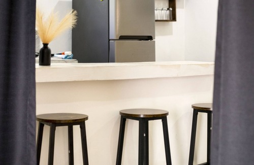La Veleta Apartment | Sonido Del Mar Hotel and Yoga Loft