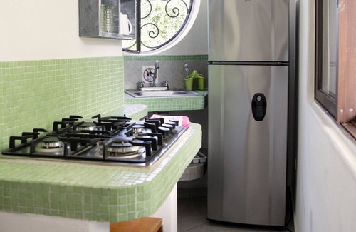 La Veleta Apartment | Sonido Del Mar Hotel and Yoga Loft