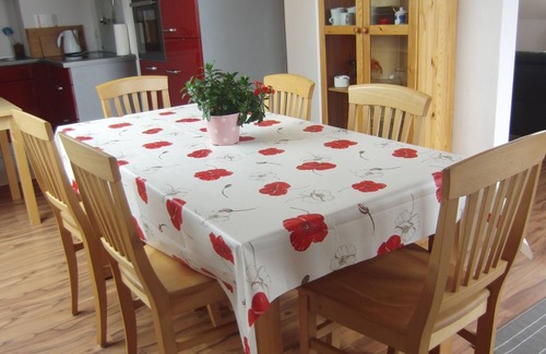 Volkach Apartment | Sonnige Ferienwohnung für 2-6 Personen in Volkach - ebenerdige Dusche!