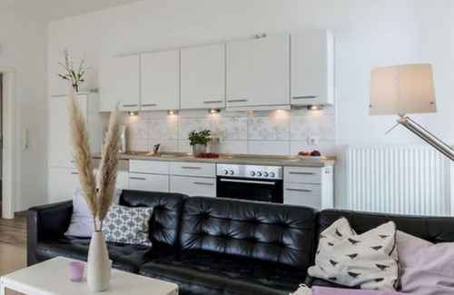 Gammendorf Apartment | Sonnige Ferienwohnung im Bauernhaus auf dem Ferienhof Wichtelweide auf Fehmarn