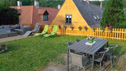 Harrislee Apartment | Sonnige Ferienwohnung I