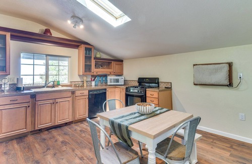 Sonora House | Sonora Hilltop Home: Scenic Views, Pet Friendly!