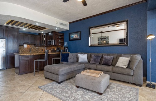 Bella Vista Condo | Sonoran Sky