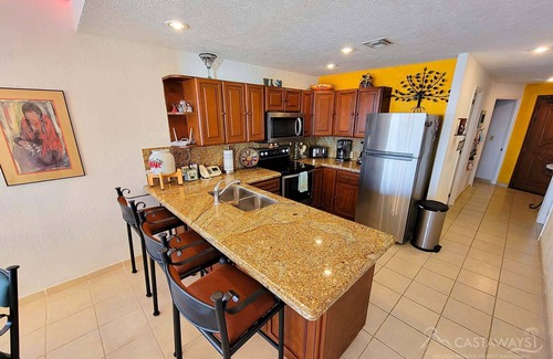 Sandy Beach Condo | Sonoran Spa E509 - 2 BR Next to the Pool, High Speed Wi-Fi - Beachfront Upper Floor Luxury Condo