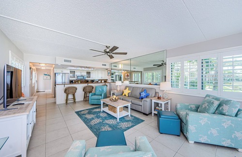 Belleair Beach Condo | Sonrisa 1 - | Beachfront Condo in Belleair Beach