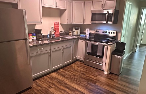Maple Heights Apartment | Soothing 2-bedroom apartment in Maple Hts