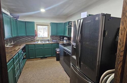 McPherson County House | Soothing 6-bedroom house with AC in charming Moundridge
