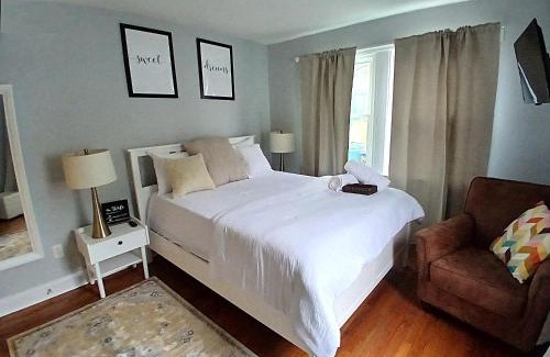 Northeast Bed & Breakfast | Soothing Private Room in Washington DC