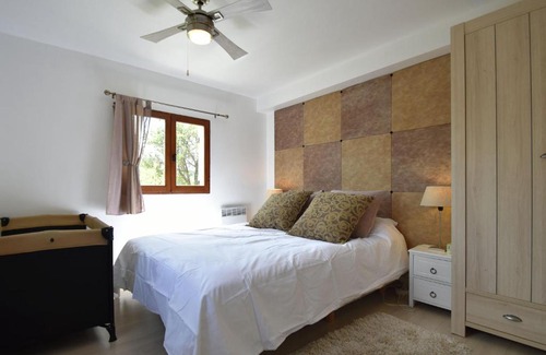 Belvezet Villa | Soothing Villa in Belv zet with Swimming Pool