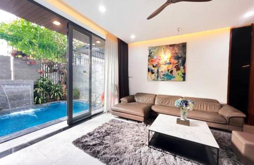Son Tra Villa | Sophia Villa 4BR - Private Pool - AC in living room