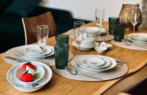Ventspils Apartment | Sophisticated art deco near sea, centre and parks